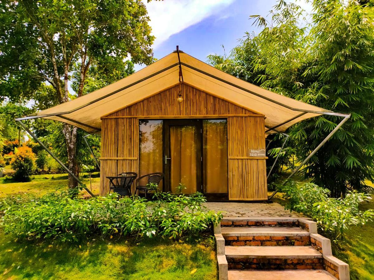 "D'Bamboo Kamp" Desa Wisata Ekang Lagoi Zewnętrze zdjęcie