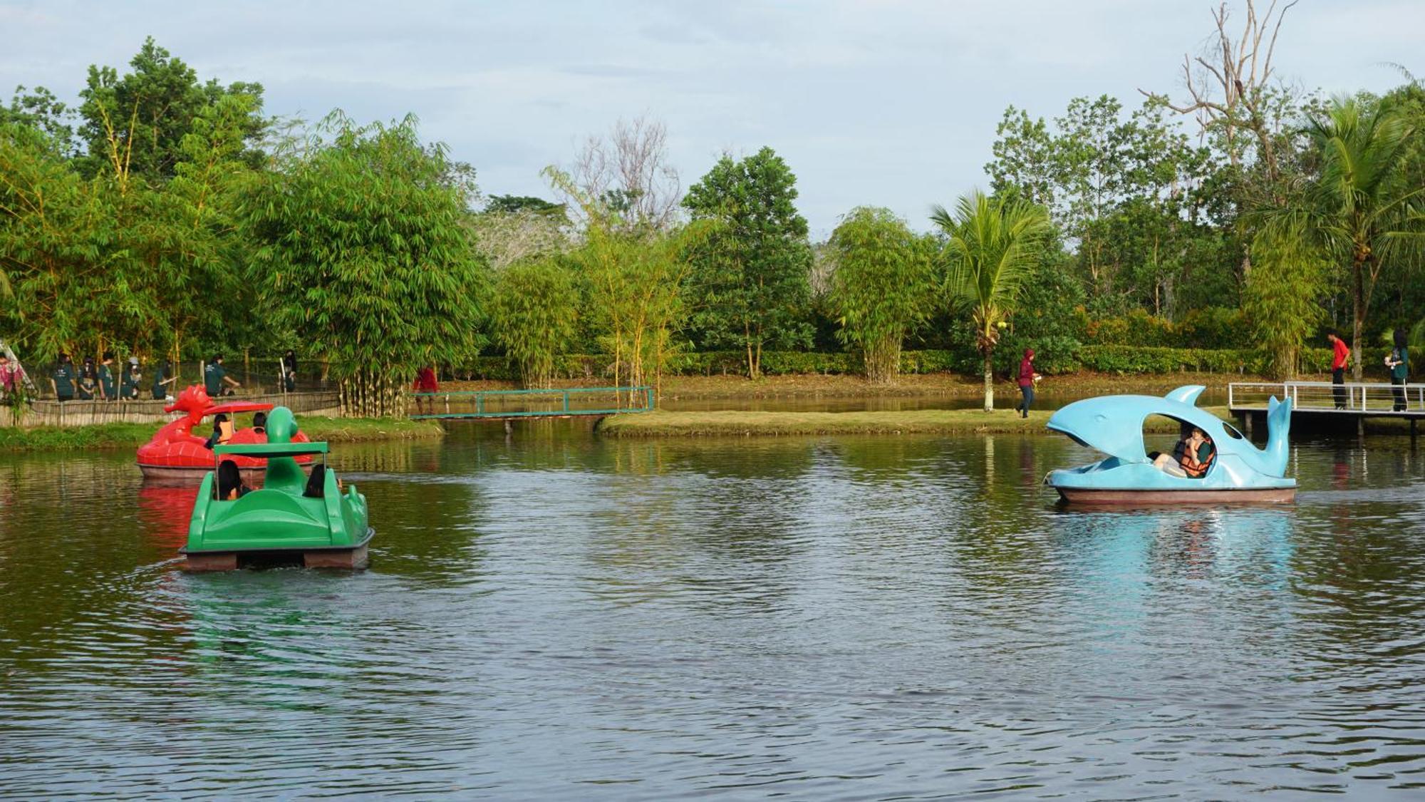 "D'Bamboo Kamp" Desa Wisata Ekang Lagoi Zewnętrze zdjęcie