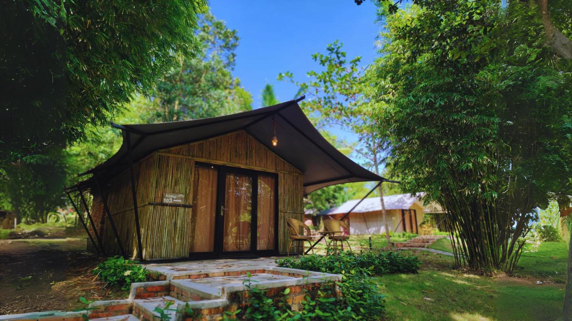 "D'Bamboo Kamp" Desa Wisata Ekang Lagoi Zewnętrze zdjęcie